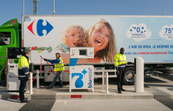 carrefour méthane mobilité branding camion